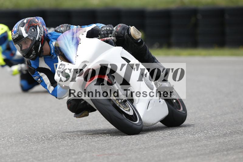 /37 28.07.2025 Dunlop Ride und Test Day ADR/Trackday Erfahren gelb Trackday schnell  rot/49